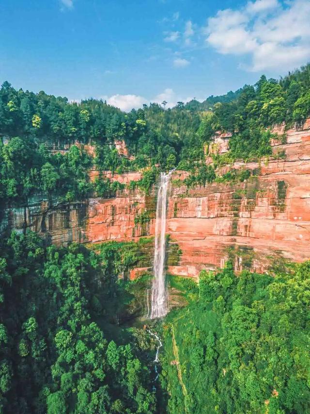 出发！乌蒙山歌开唱+年货盛宴启幕，赤水河谷之旅正当时
