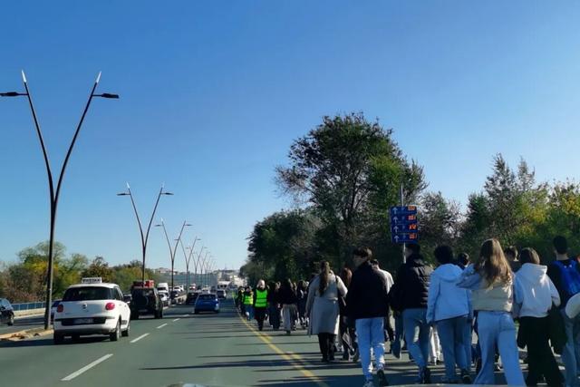 塞尔维亚，一座被轰炸过78天的城市的新生，贝尔格莱德一日游记