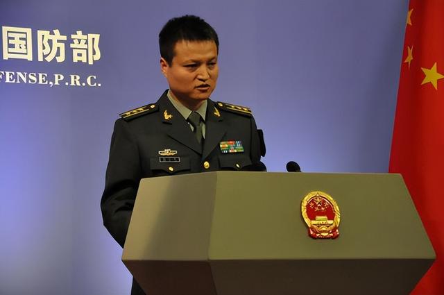 买中国坦克阅兵，用完就退货，如今又想买无人机，中国回四个大字