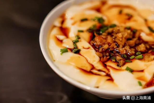 客流持续大涨！这个“人挤人”也要去的地方，最近有了新“顶流”，“买吃逛”都有好去处，你试过了吗？