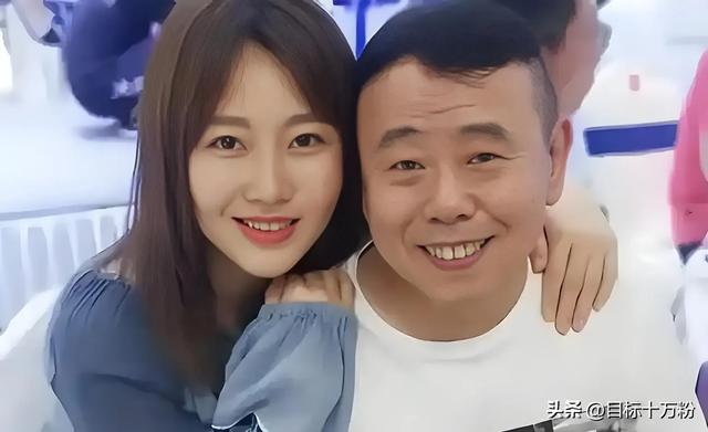 豪门阔太倒追68岁潘长江,不卖酒的潘叔,又在新赛道上领先太多