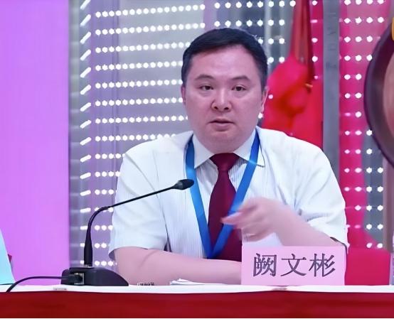 国家出手5位首富被抓！有些已入外籍，原因曝光，早该迎来这一天