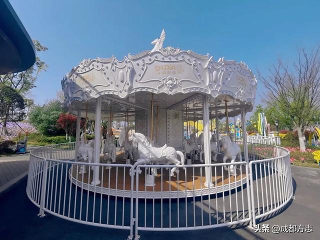 成都版“天空之境”上线！遛娃打卡两不误→