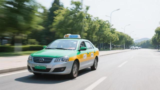 来泰国打车别当冤大头！Grab和Bolt这样用，立省30%！