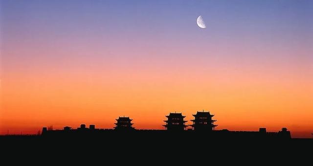 嘉峪关人集合!!🤩冬天这里暖的“心窝窝烫”,本地人表示攒劲滴很~~