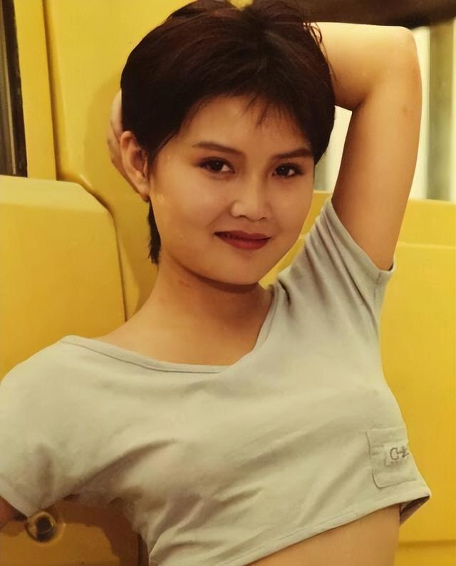 她11岁被导演看中，与名导同居多年被抛弃，如今复出却无人问津