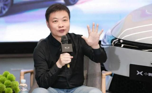 小鹏的首款女机器人，在全网火了，雷军说过的话，终于有人信了