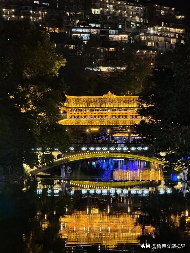 秋日千户苗寨：一场诗意与文化的邂逅