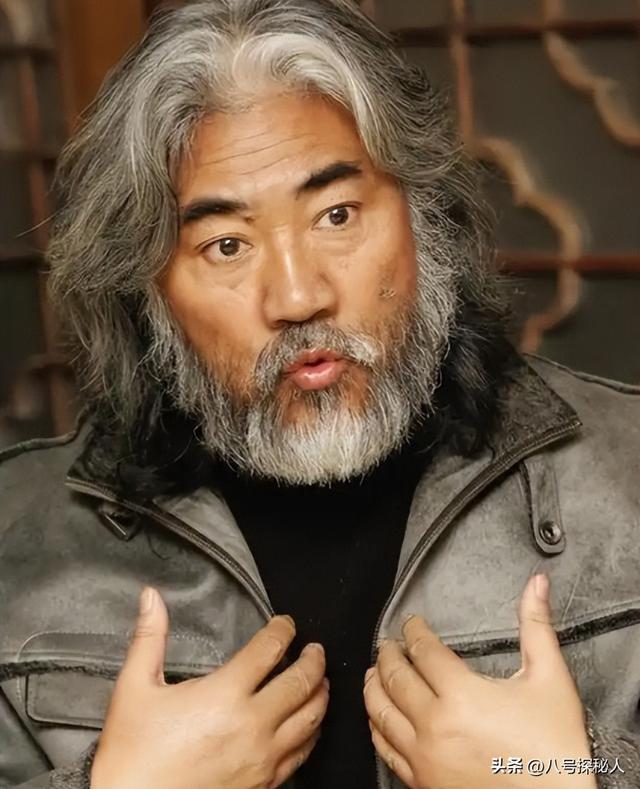 张纪中也没想到	，74岁的他给了杜星霖一切的爱，却没换来一声感激