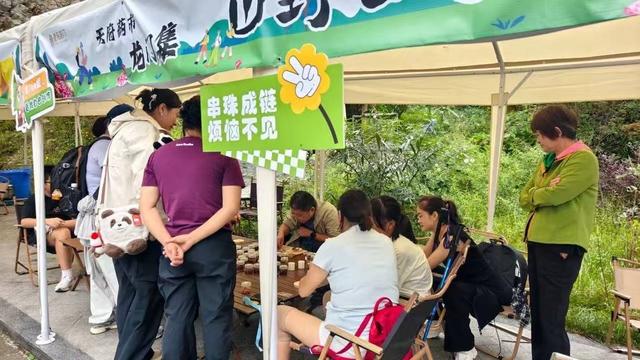 天府药市“进山”！彭州龙门山徒步热催生文旅消费新场景