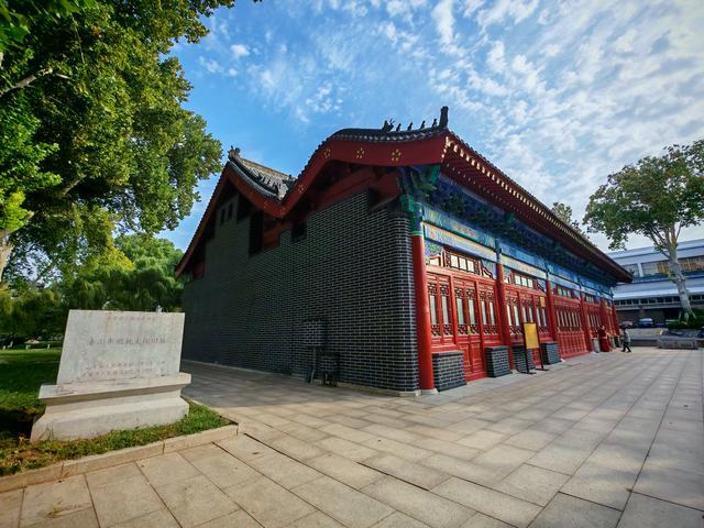 藏在省人大院内的珍珠泉，实在令人失望