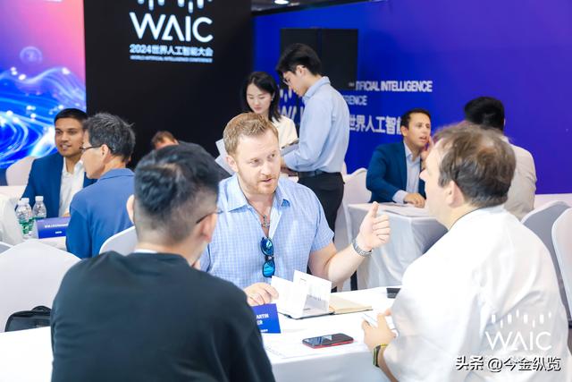 AI泡沫吹破？美国AI看似风光无限，实则暗藏致命“中国软肋”！