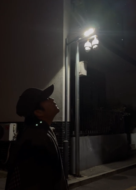 人狂必有祸！47岁的“跳梁小丑”李玉刚	，终为自己的行为付出代价