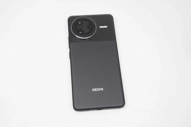 7000mAh+2K直屏！红米 K90 Pro配置基本确定