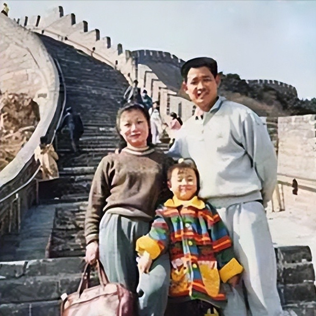 曾因担心聂海胜安危，提出离婚，聂捷琳保密生活隐藏了多少辛酸？