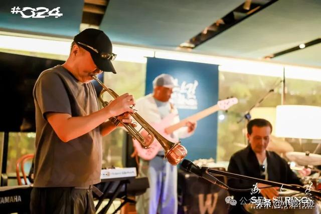 崔健悄悄在北京做了这样一件事,如此奢华的音乐盛宴瞬间惊艳全场