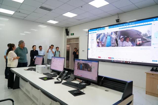 中国工程院院士专家新疆行帮扶调研组走进伽师 赋能高质量发展