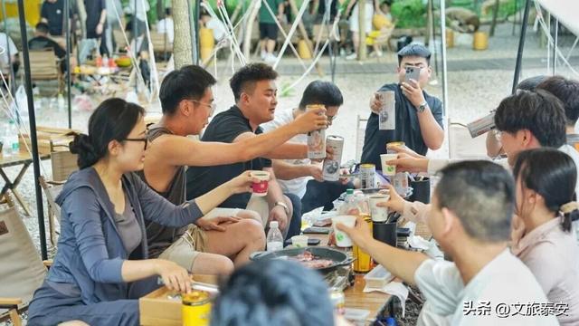 云中漫步、 彩虹滑道、飞拉达攀登……九女峰8大亮点爽完整个假期！