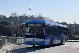 上车招手 按铃下车！扬州“响应式停靠”公交线路再增10条图片