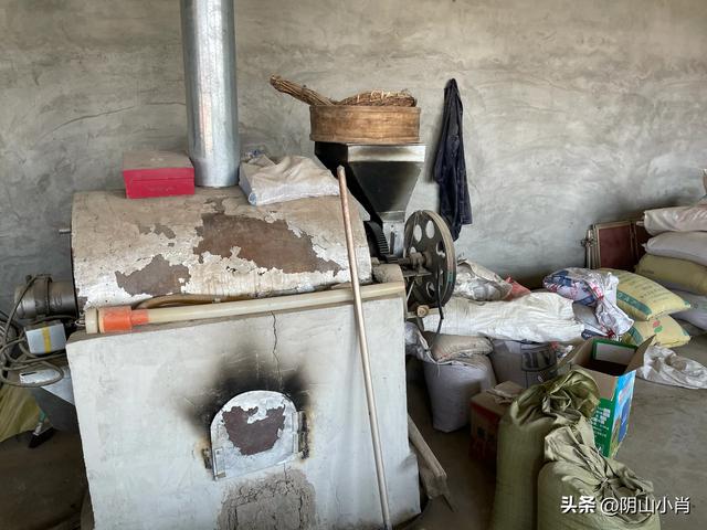走访合教黑教堂抗日兵变旧址