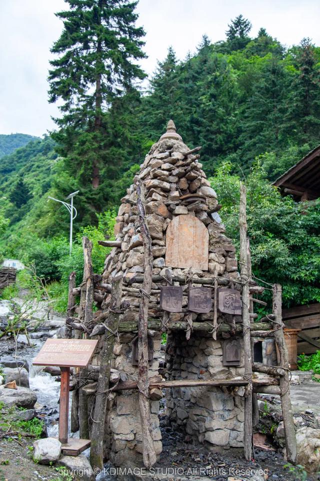 这个景区是九寨沟+黄龙的“隐藏彩蛋”?有超越5A级景区的风景?
