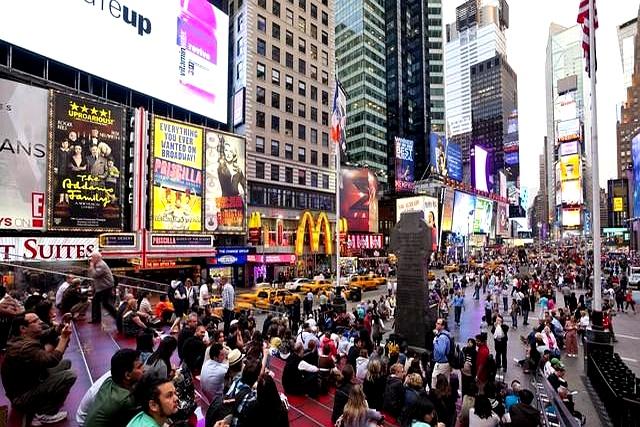 社会精英把子女和存款放在美国，是中国一个巨大的风险！