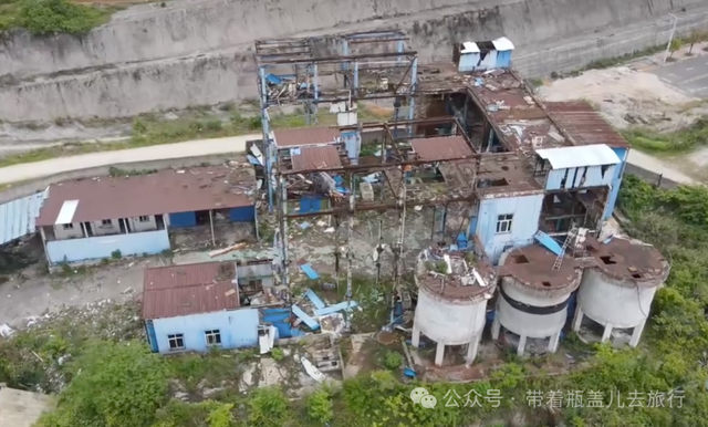 贵州大山中的三线厂，曾经辉煌无比7000多人，今人去楼空令人惋惜