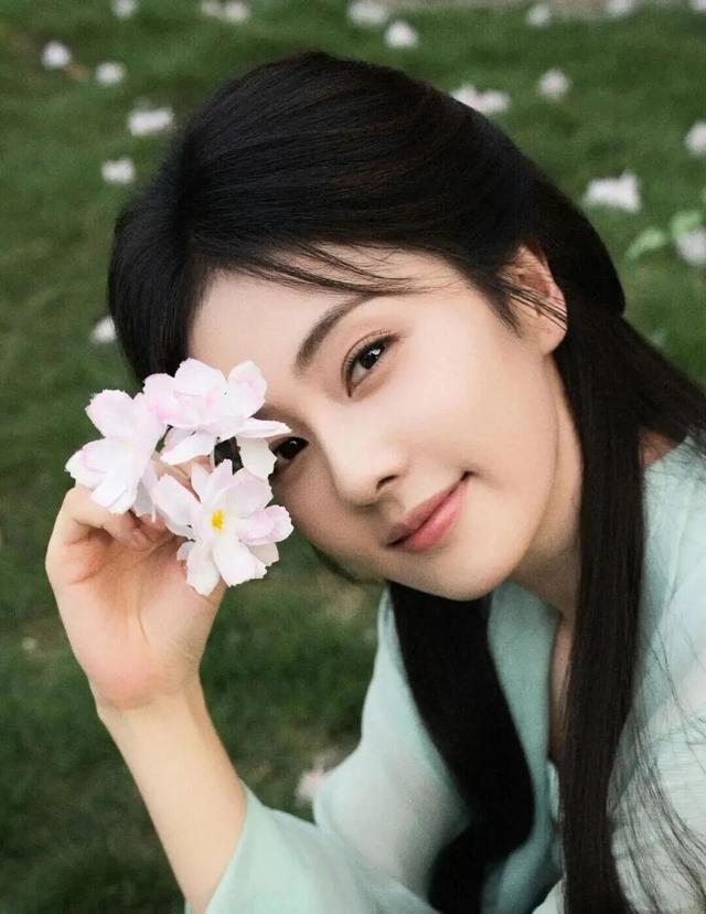白鹿《莫离》杀青！唐风绝美路透曝光，这对古装CP我先嗑为敬