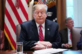 特朗普动用总统大权，让美国进入紧急状态，美军收到了南下命令图片