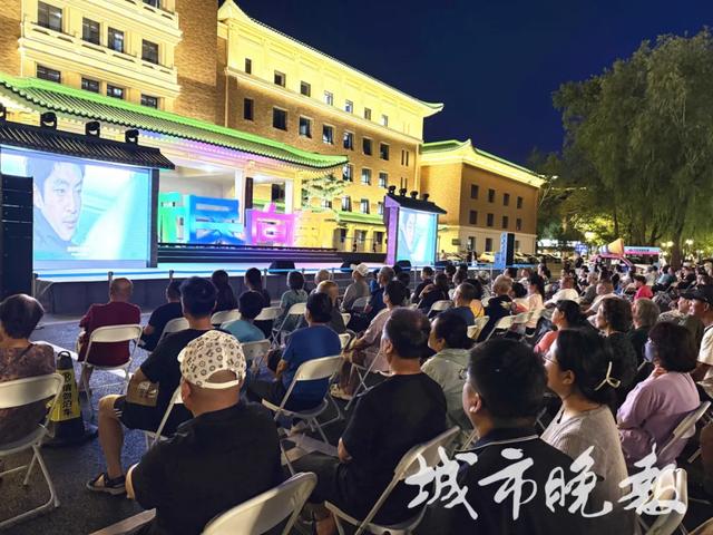 长春新民大街有露天电影