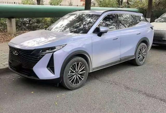 全新瑞虎7 PLUS现身街头，外观大变样	，尺寸提升，能否被大家认可