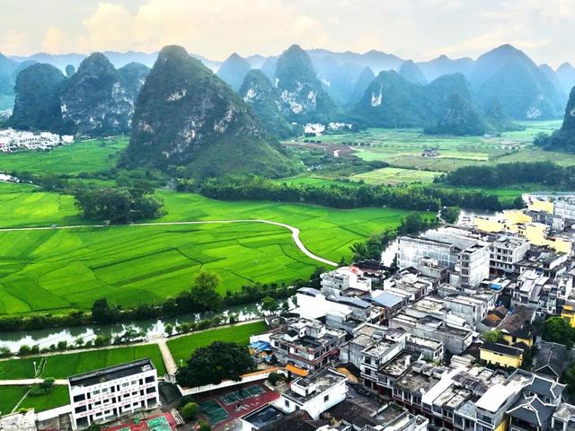 山水富路绵延长——“桂在交旅，山水之间有通途”采风活动掠影