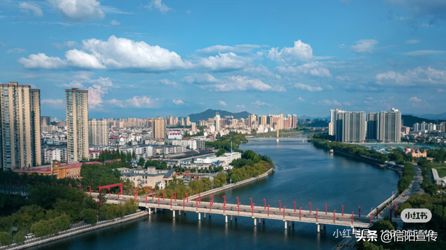 辞家千里，最念是信阳