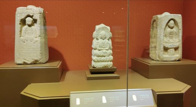 它在国内古塔中占有很重要的地位——河北张家口蔚州博物馆千佛塔