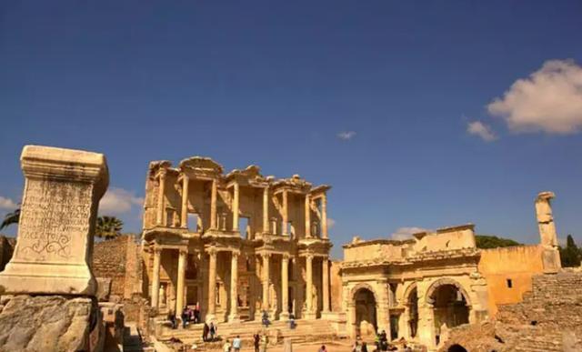 公元前和公元后，是怎么划分的，公元1年对应的是我国哪个朝代？