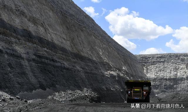 国家出手了！倒查风暴席卷全国，靠关系吃饭的时代要结束了？