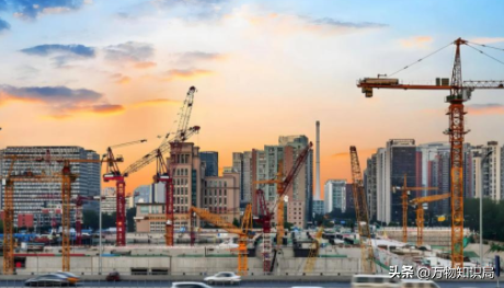 中美GDP差距再次缩小！25年中国GDP达20万亿美元，占美国GDP的64%