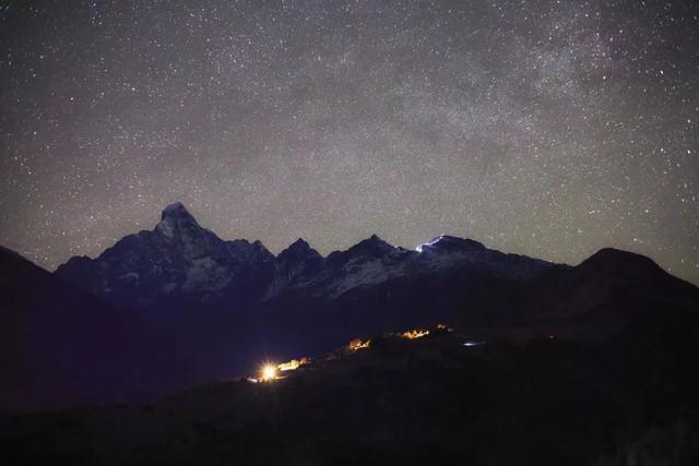 周末逃离计划 ！四姑娘山两日观星徒步指南