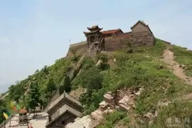 方城县小顶山，素有南大顶北小顶之称，值得一探究竟图片