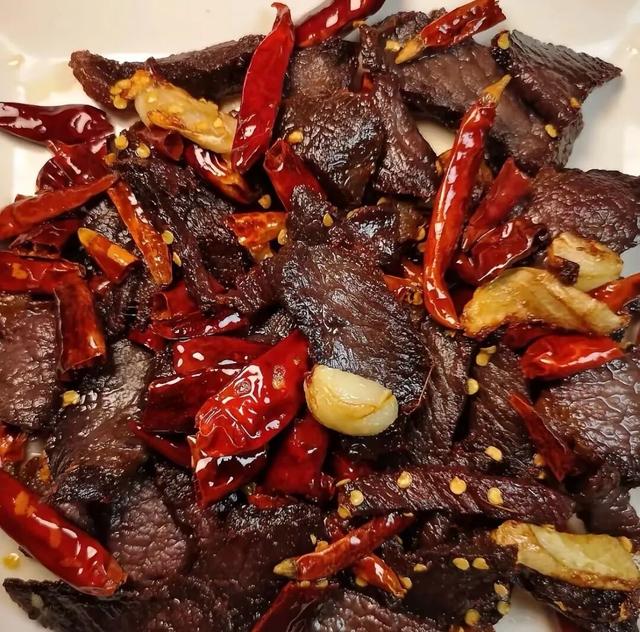 秋城昭通丨山水与美食共酿的醉人时光
