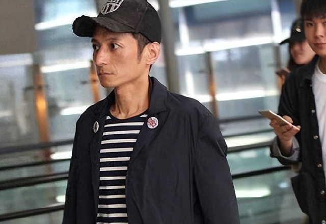 钱再多有什么用？从主持人到“精神病”，48岁李维嘉现状令人唏嘘