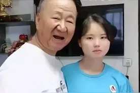 25岁女子嫁60岁男子，有房有车彩礼65万，女孩：勇敢追求我的幸福图片