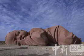 酒泉一瞬间 ｜ 瓜州戈壁雕塑引客来图片