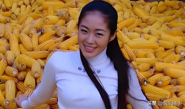 被赵本山“养”了11年，闪婚假富豪的毕畅，如今的下场怪不了别人