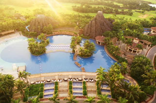 海口康养之旅，我会选择从自然疗愈与温泉养生开始