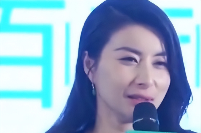 郭晶晶代言被立案不到1天，恶心的一幕出现了，她的沉默早有预兆