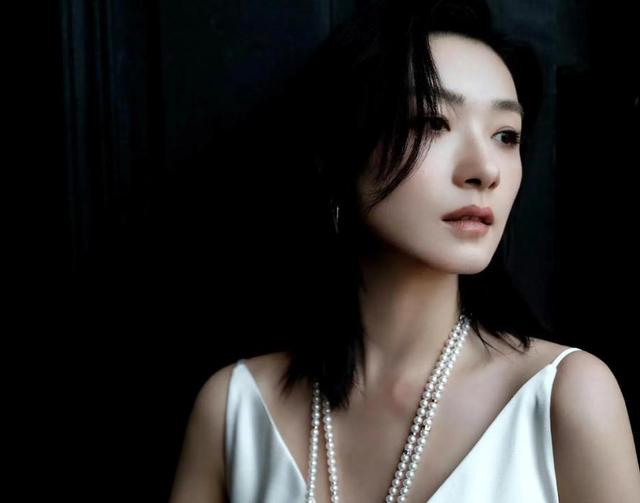 因长的太漂亮，七次拒绝导演“要求”被雪藏，43岁终凭实力走红
