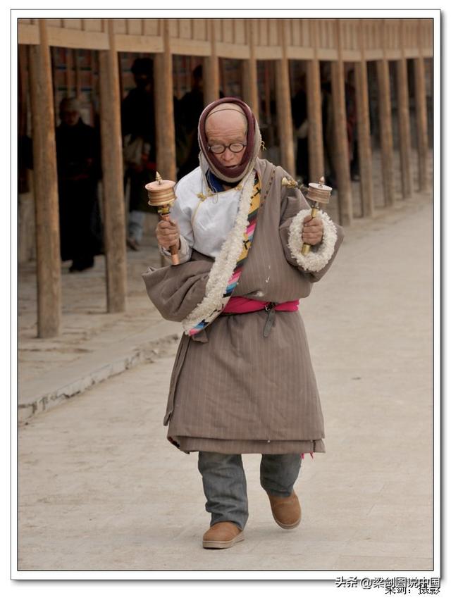 “圣境甘南·心灵之旅”夏河县文旅招商推介暨颁奖典礼在兰州举行