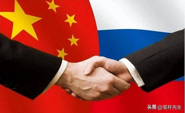 辽宁舰行踪成谜，加贺号航母出海，中俄联动释放关键信号