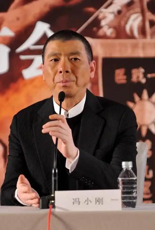 冯小刚：年轻时管不住下半身，如今让18岁的养女买了单，他后悔吗